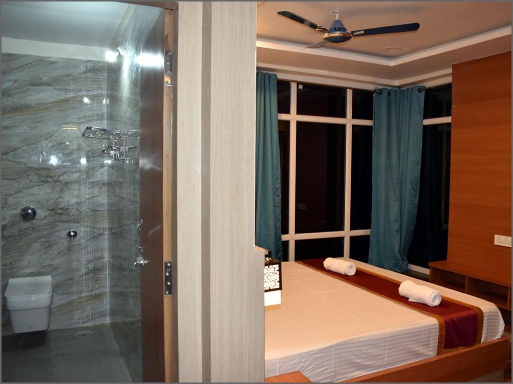 Subarnarekha Inn Jhargram Esterno foto